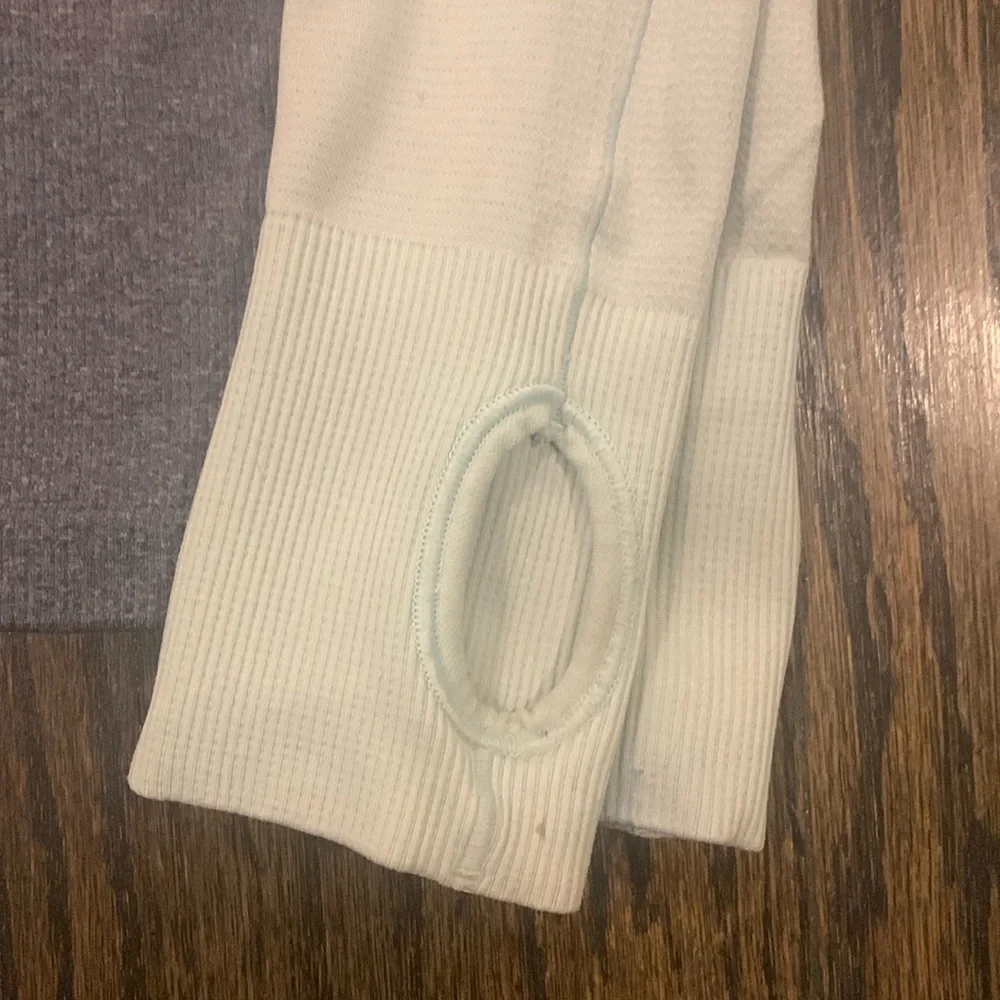 Girls long sleeve Ivivva top Tag with size missing.  Appears to be a youth 12